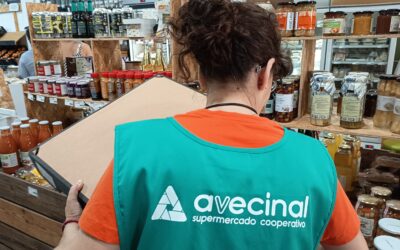 Encuentro en A Vecinal: la transformación social desde la cesta de la compra